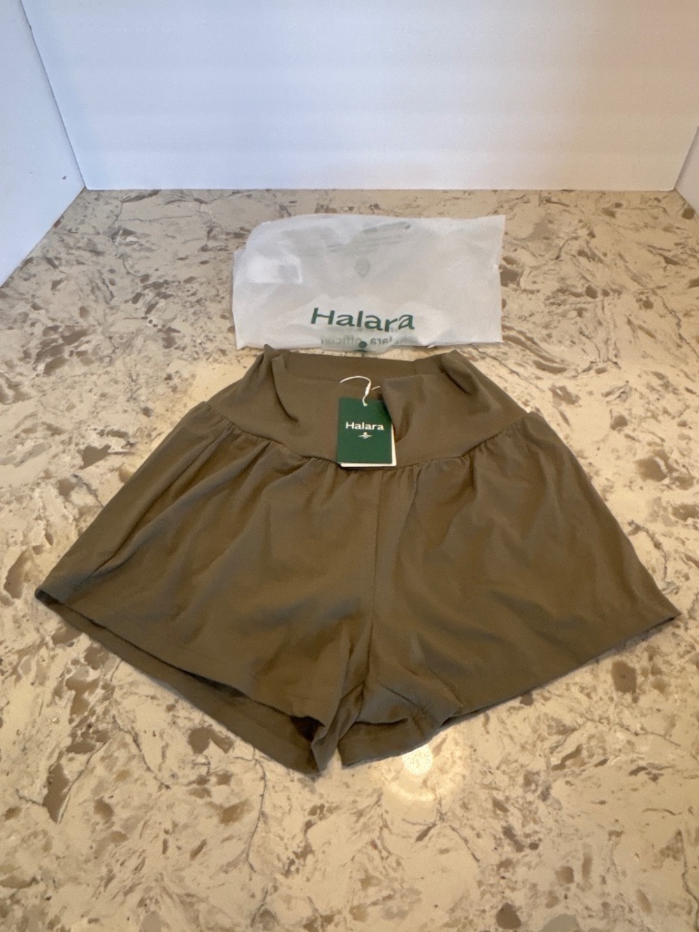New with tags Halara olive green athletic shorts gathered flowing style Sm